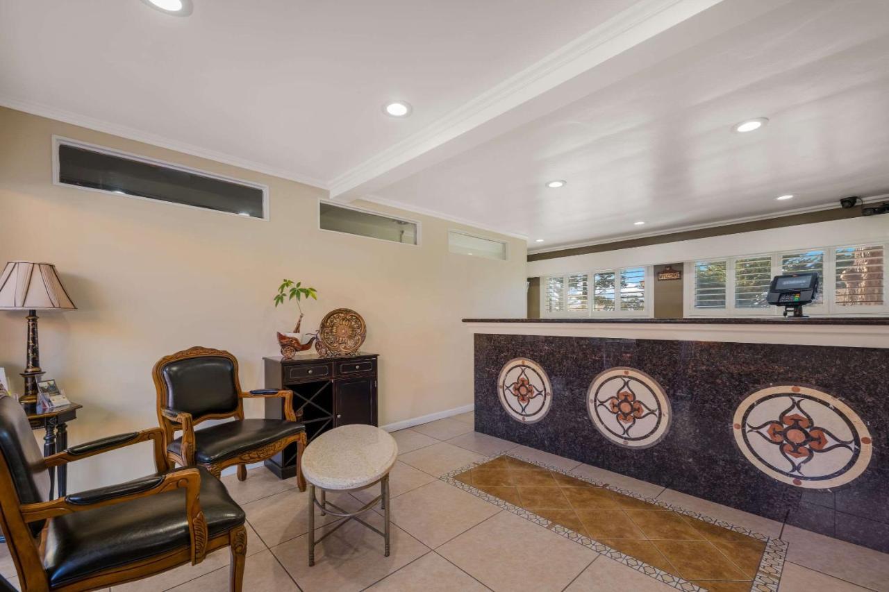 Clarion Collection Carmel Oaks Inn Ngoại thất bức ảnh