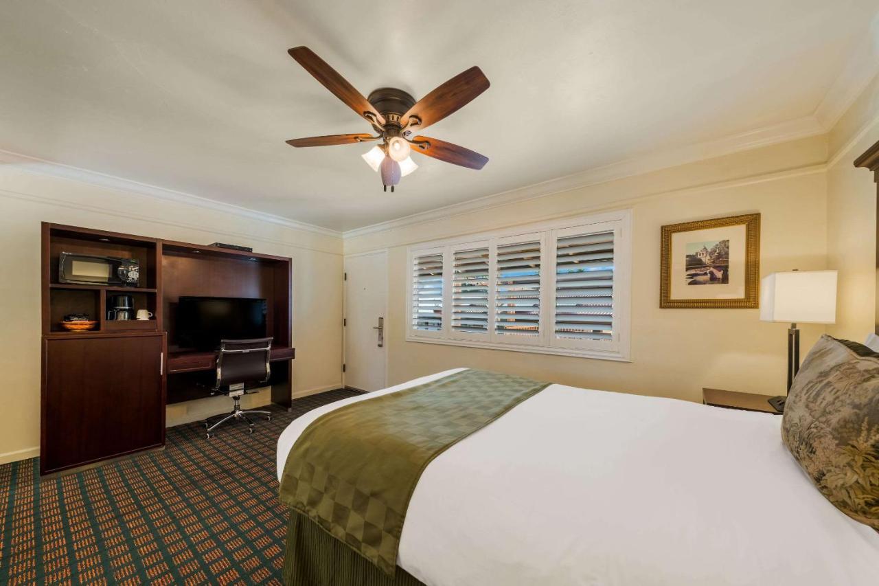 Clarion Collection Carmel Oaks Inn Ngoại thất bức ảnh
