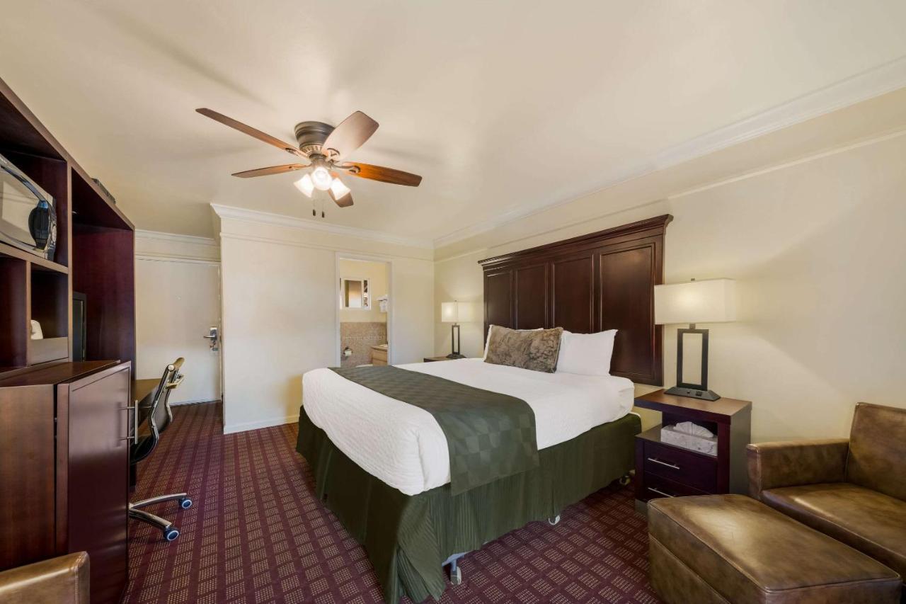 Clarion Collection Carmel Oaks Inn Ngoại thất bức ảnh