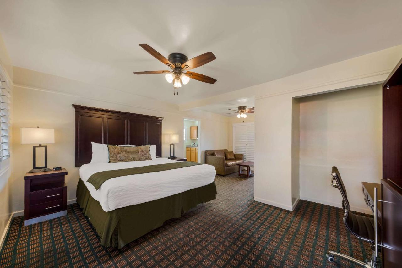 Clarion Collection Carmel Oaks Inn Ngoại thất bức ảnh
