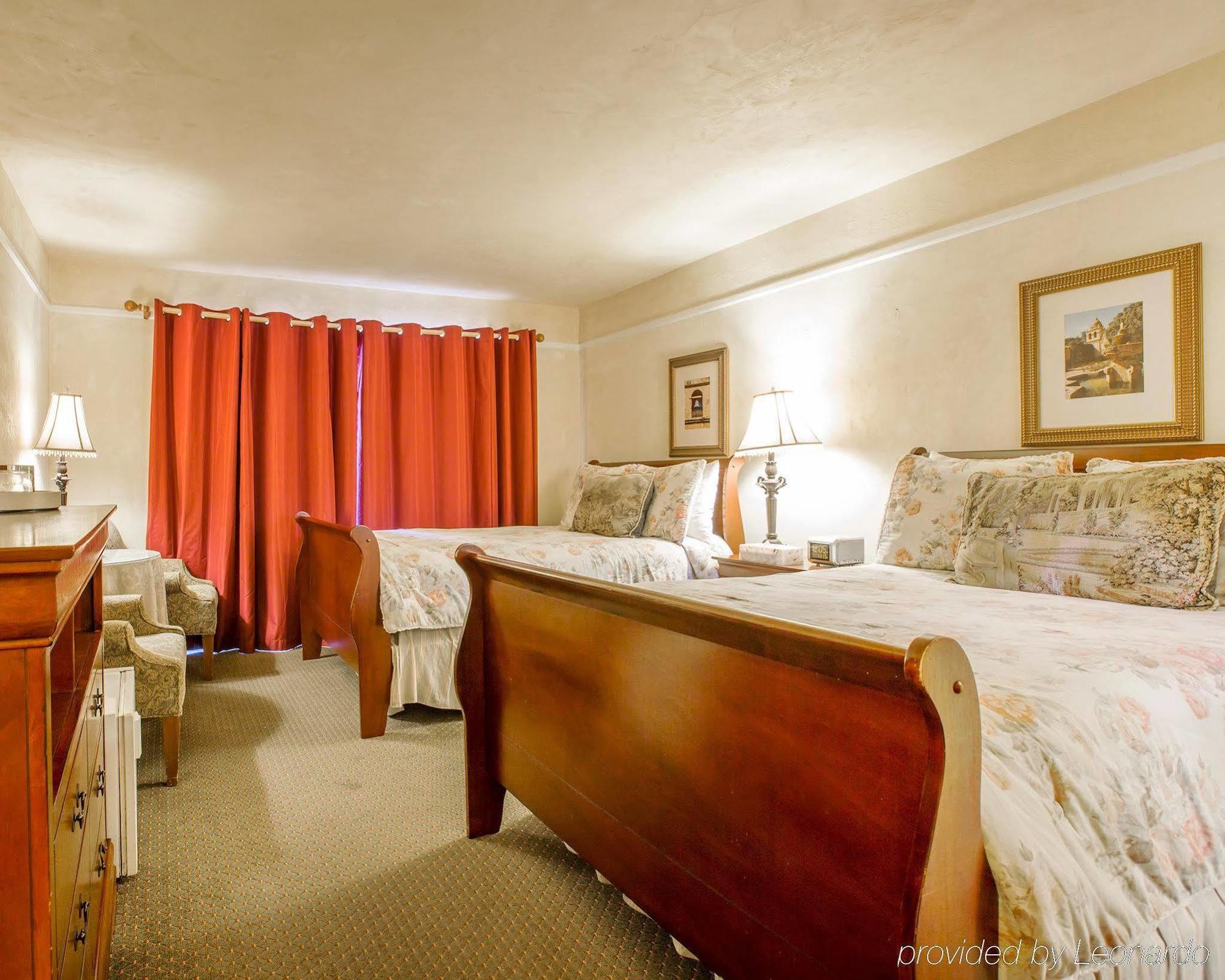 Clarion Collection Carmel Oaks Inn Ngoại thất bức ảnh