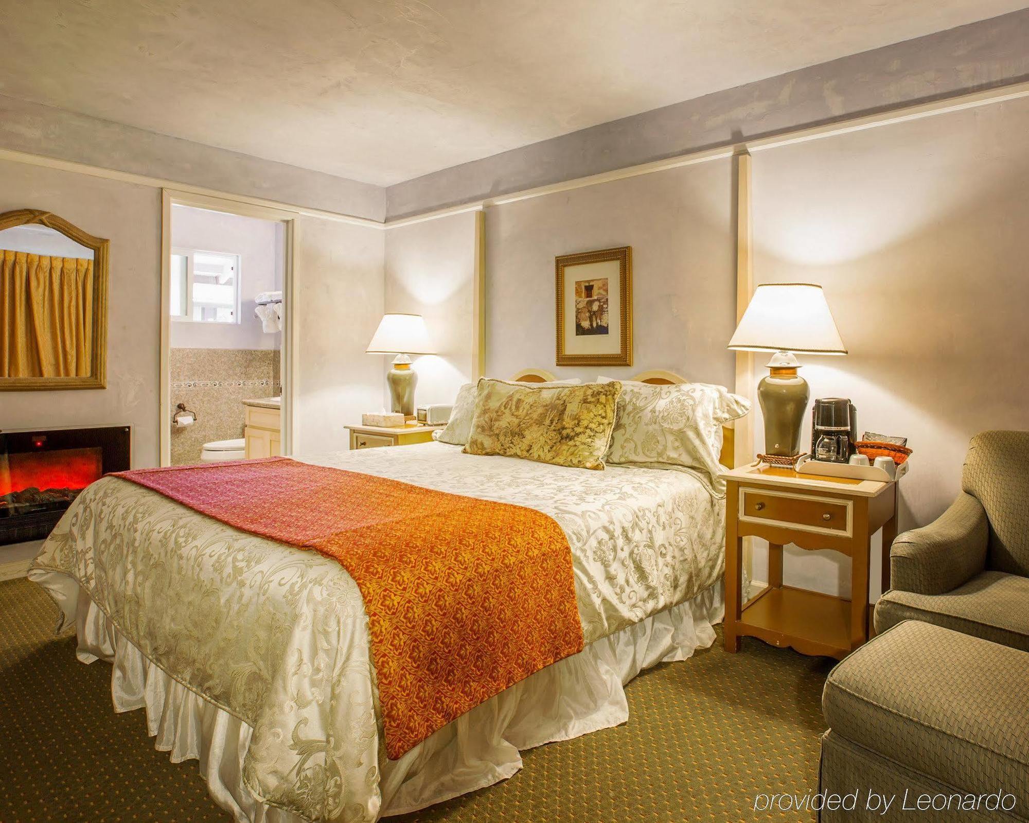 Clarion Collection Carmel Oaks Inn Ngoại thất bức ảnh