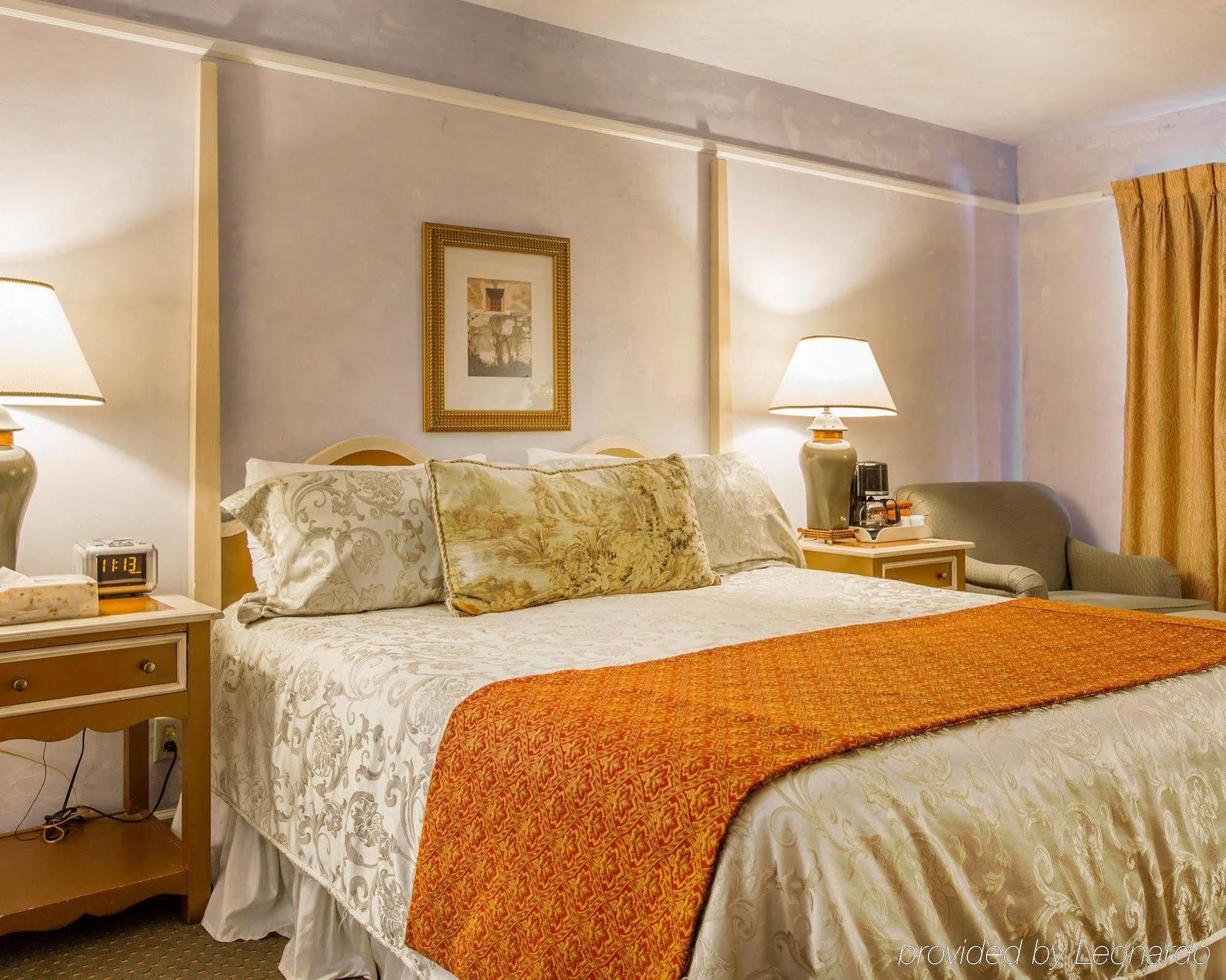 Clarion Collection Carmel Oaks Inn Ngoại thất bức ảnh